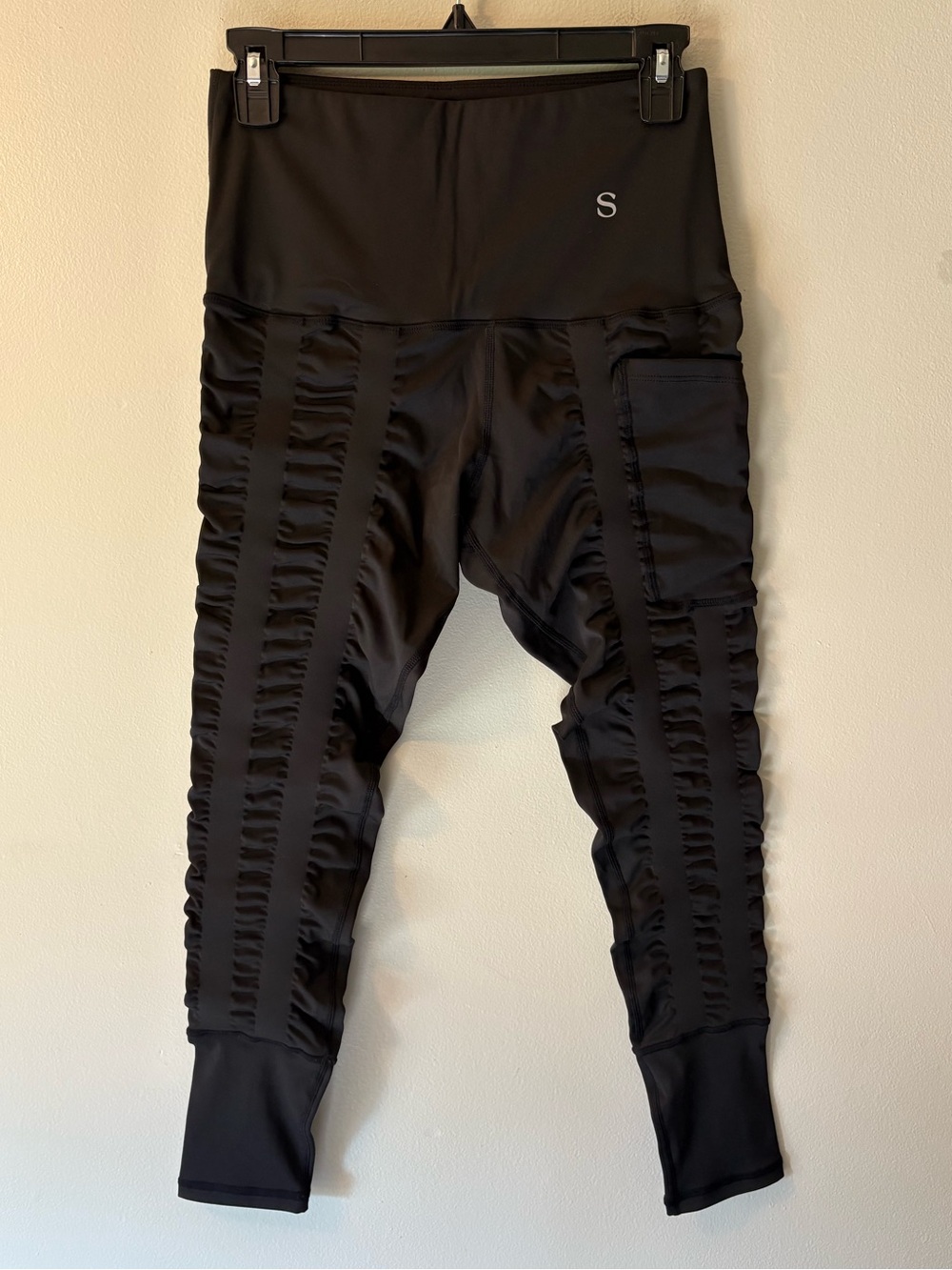 SKINNIFY Black Resistance Band Leggings, Cropped, Size Small Women’s
